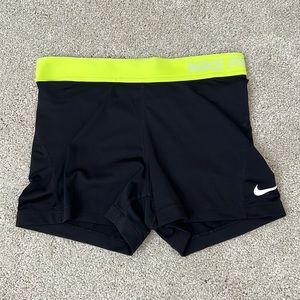 Black Nike Pros